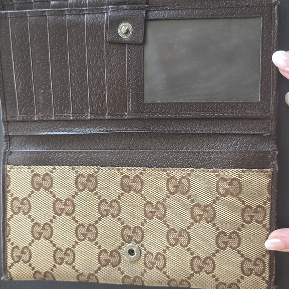 Gucci Double Snap Long Wallet - Picture 10 of 13